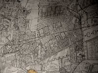 014 Pissing Between PENCIL 2000X2648